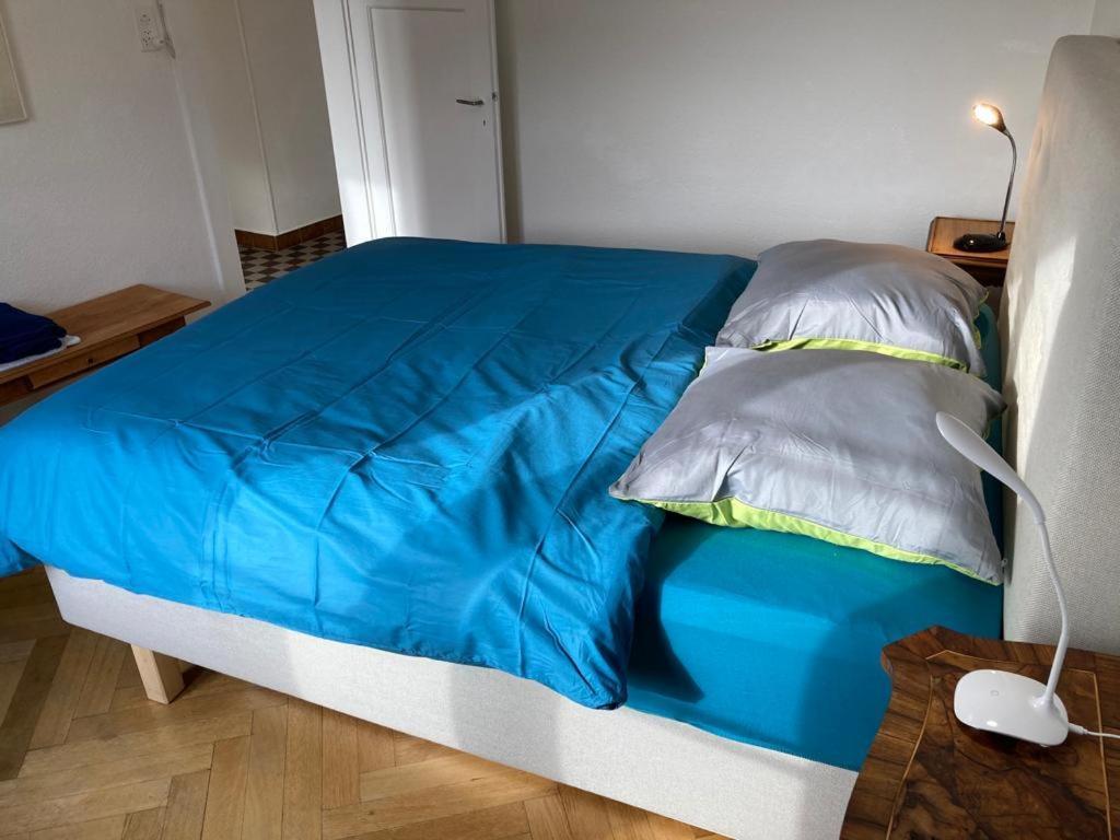 Joli 2 Pieces Dernier Etage, Centre *